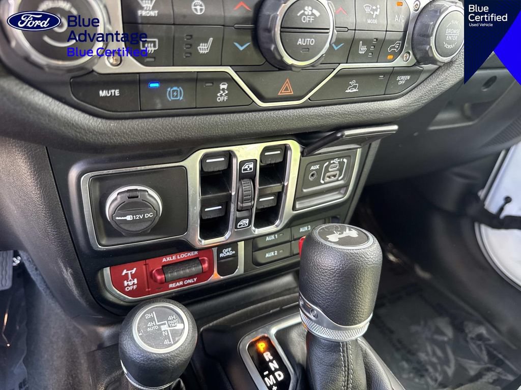 Used 2024 Jeep Wrangler Unlimited AWD/4WD image 27