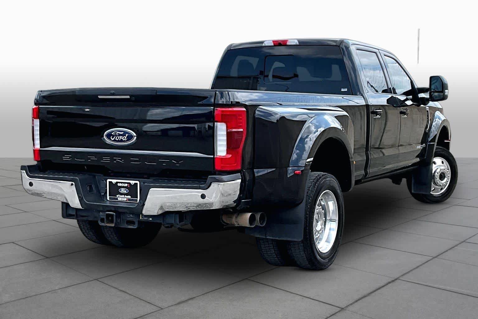 Certified 2019 Ford F450 Lariat w/ Lariat Ultimate Package AWD/4WD image 6