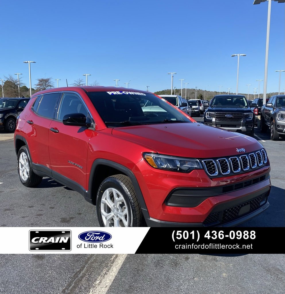Used 2024 Jeep Compass Sport image 7