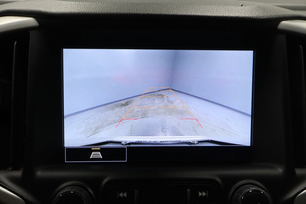 Used 2024 GMC Terrain SLT AWD/4WD image 2