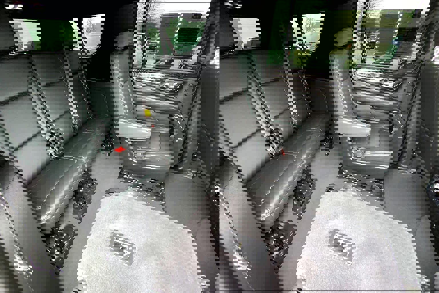 Used 2024 GMC Yukon XL Denali image 18