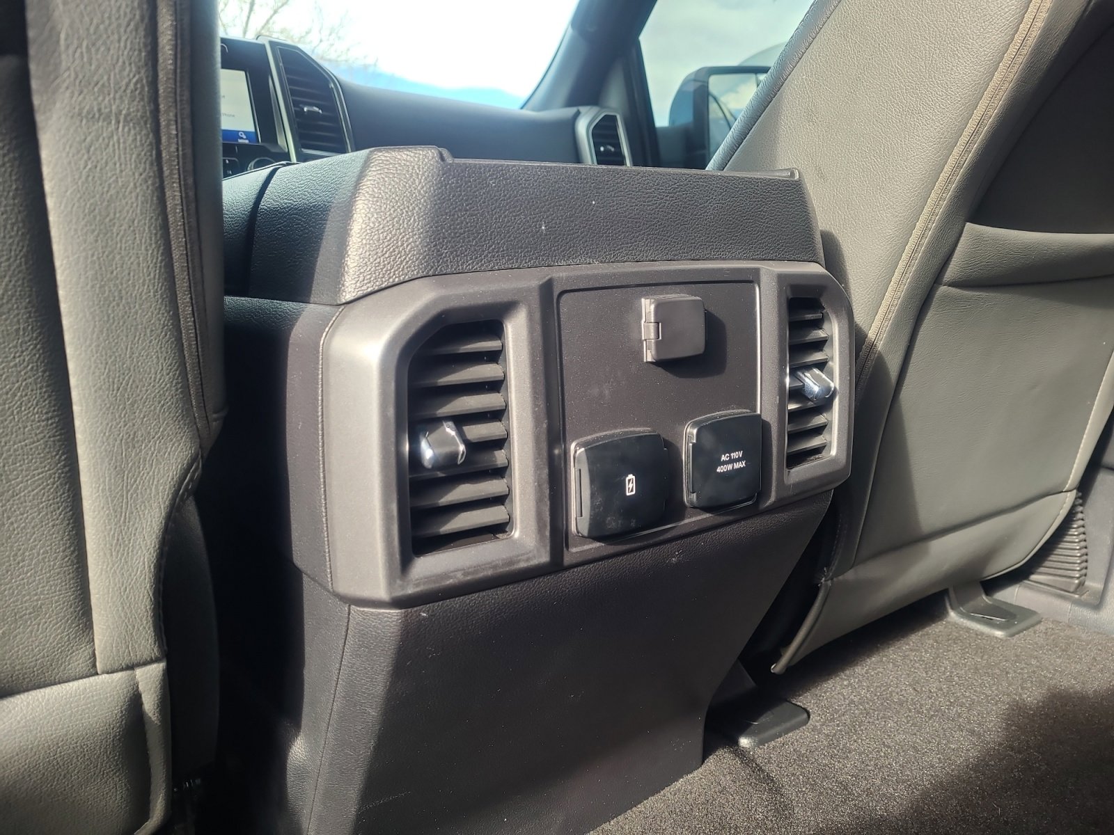 Certified 2019 Ford F150 XLT w/ Equipment Group 302A Luxury image 31