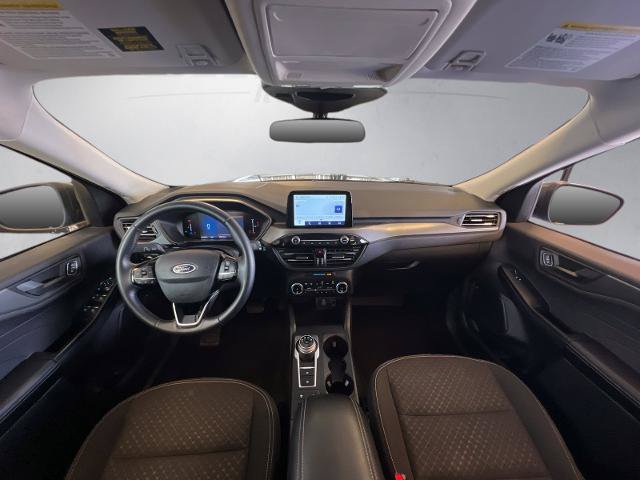Certified 2024 Ford Escape Active AWD/4WD image 3