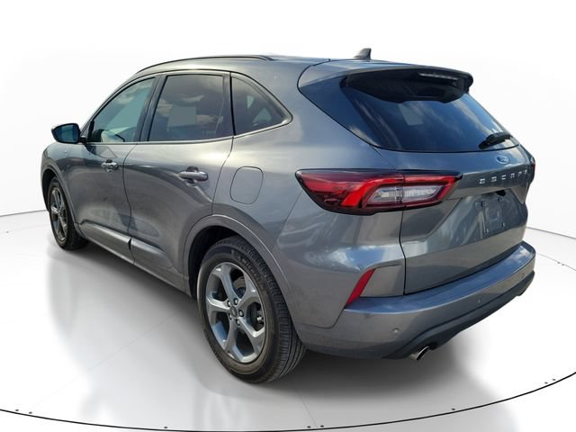 Certified 2023 Ford Escape ST-Line w/ Tech Pack #1 FWD image 3