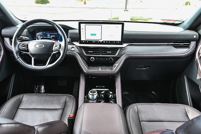 Certified 2025 Ford Explorer Platinum w/ LUX Leather Package AWD/4WD image 15