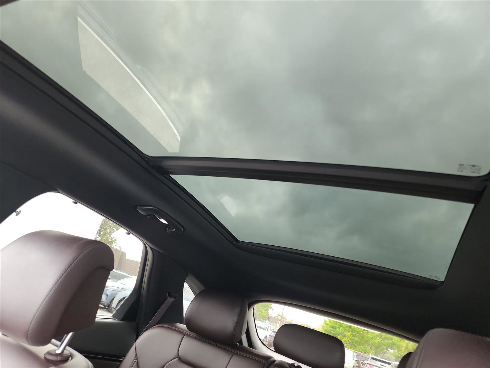 Used 2022 Genesis GV70 2.5T w/ Advanced Package image 19