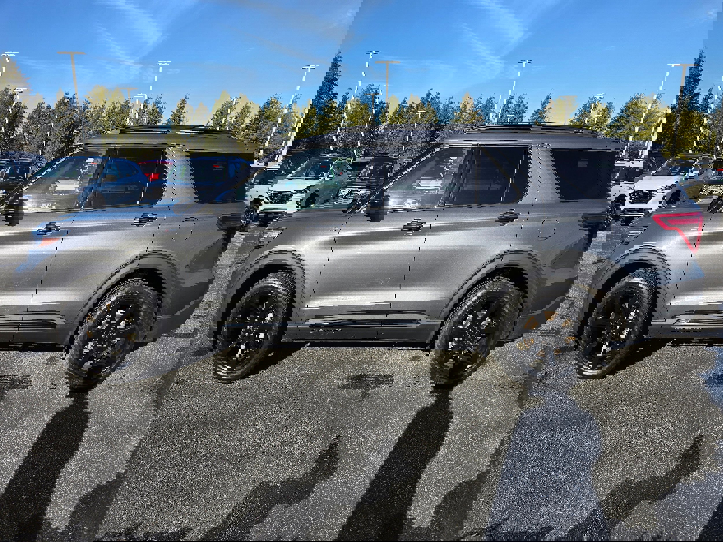 Certified 2022 Ford Explorer ST-Line image 4