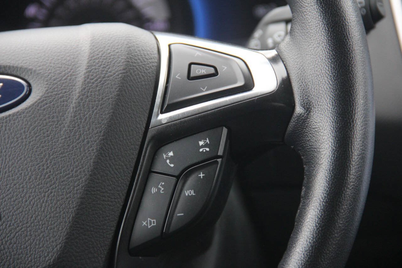 Certified 2024 Ford Edge SEL AWD/4WD image 18