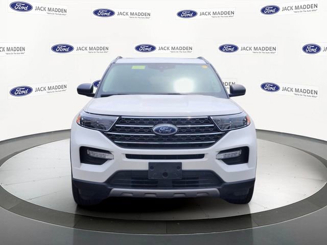 Certified 2022 Ford Explorer XLT w/ Equipment Group 202A AWD/4WD image 8