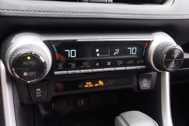 Used 2024 Toyota RAV4 XLE w/ Convenience Package FWD image 25