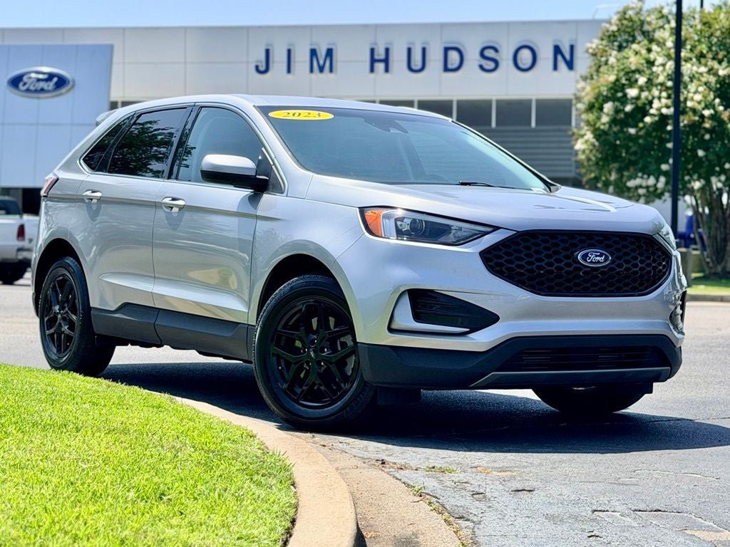 Certified 2023 Ford Edge SEL AWD/4WD image 2