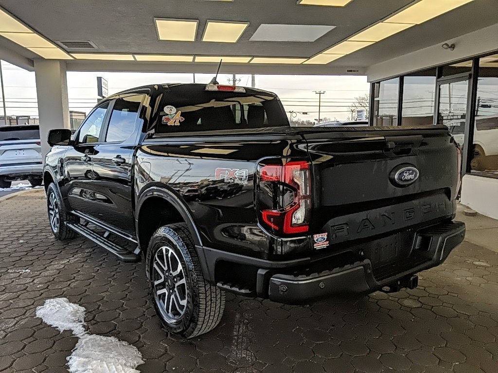 Certified 2024 Ford Ranger Lariat w/ FX4 Off-Road Package image 5