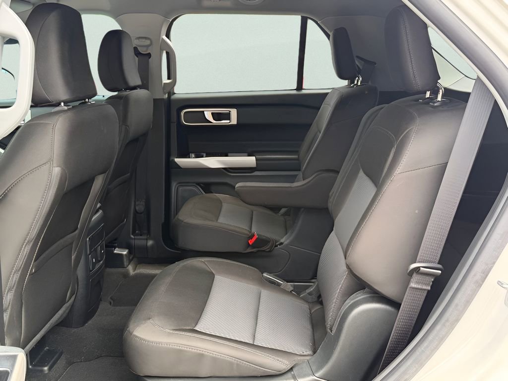 Certified 2023 Ford Explorer XLT RWD image 25