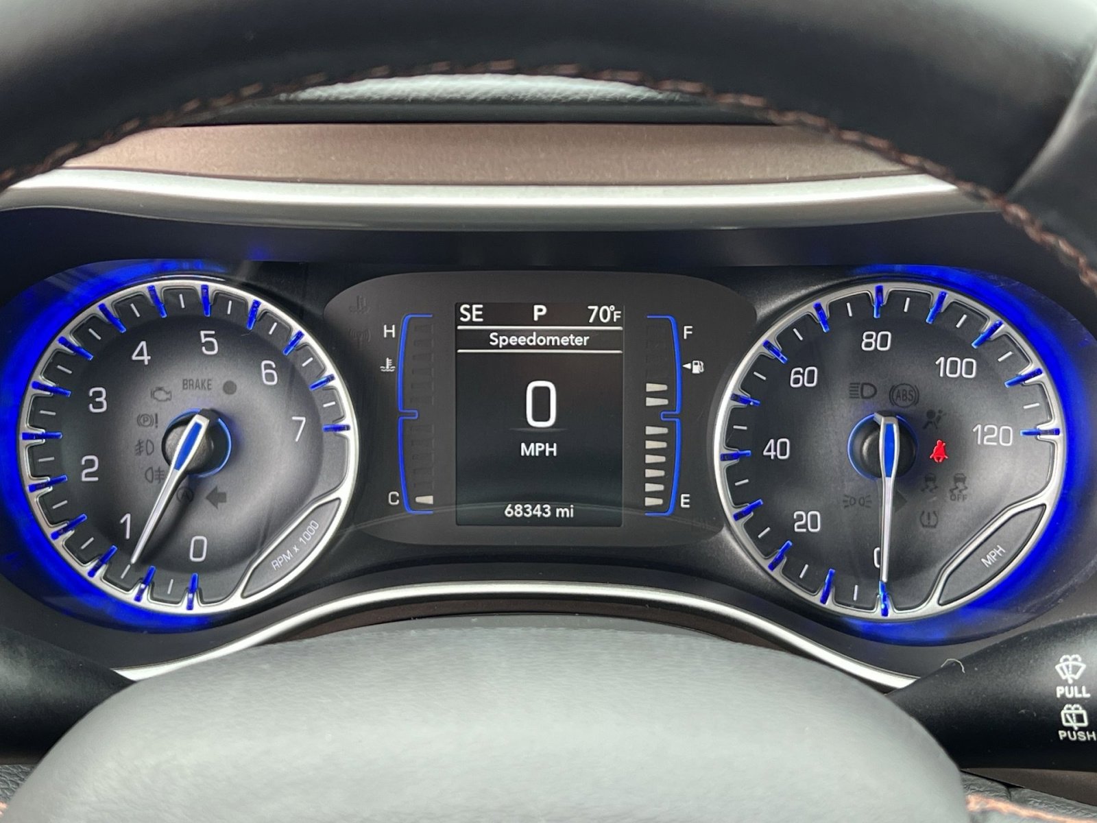 Used 2018 Chrysler Pacifica Touring-L FWD image 25
