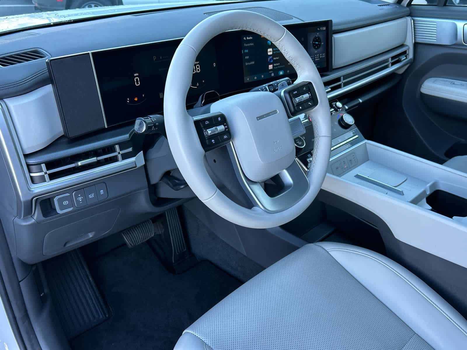 Used 2024 Hyundai Santa Fe SEL image 25