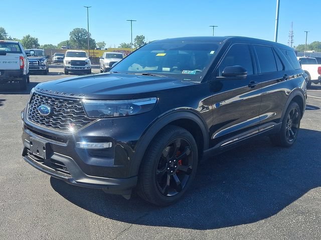 Certified 2022 Ford Explorer ST w/ Equipment Group 401A AWD/4WD image 3