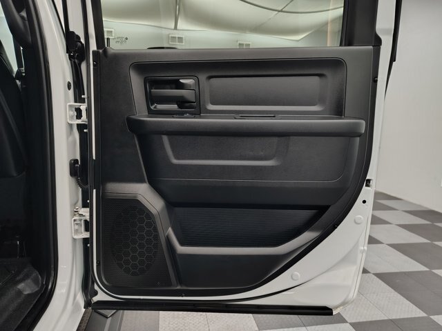 Used 2024 RAM 2500 Tradesman w/ Chrome Appearance Group AWD/4WD image 28