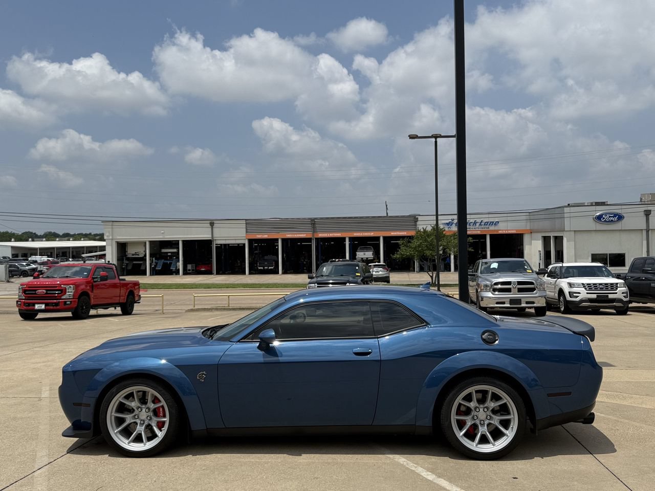 Used 2021 Dodge Challenger SRT Hellcat Redeye RWD image 3