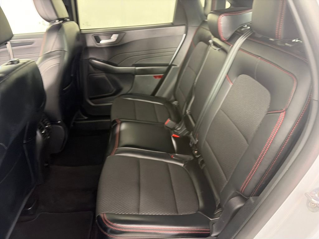 Certified 2025 Ford Escape ST-Line Select image 13