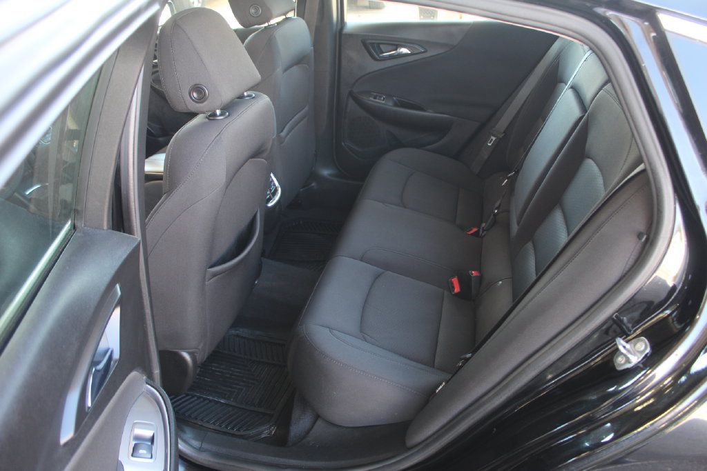 Used 2021 Chevrolet Malibu LT FWD image 26