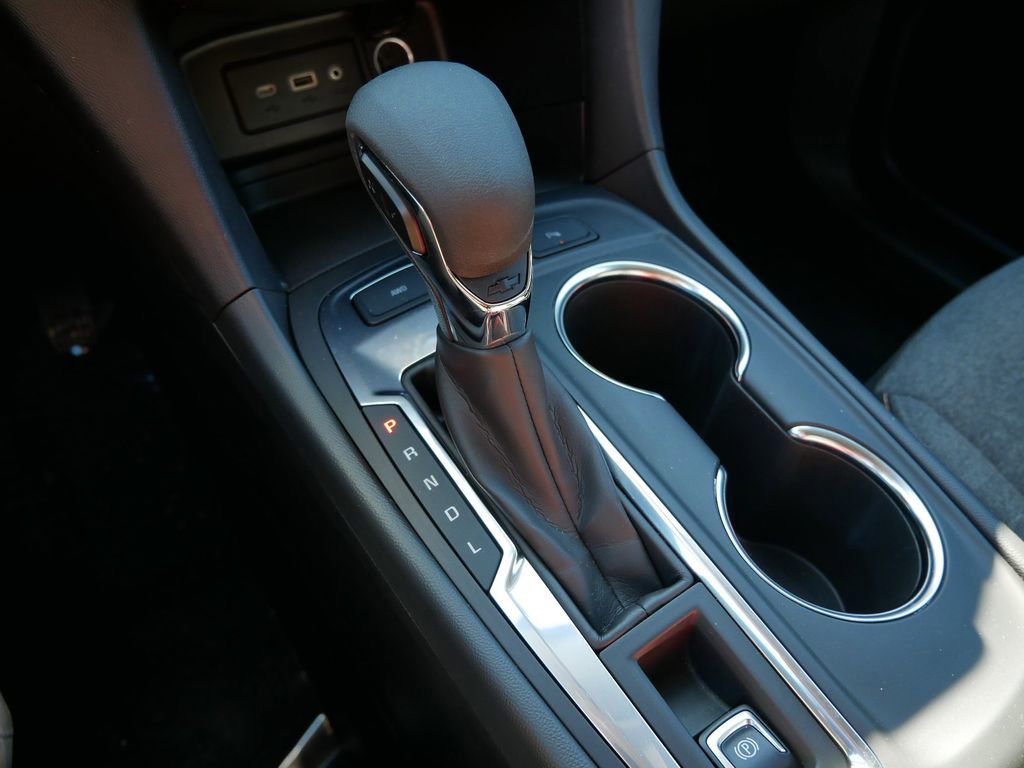 Used 2024 Chevrolet Equinox LT image 24