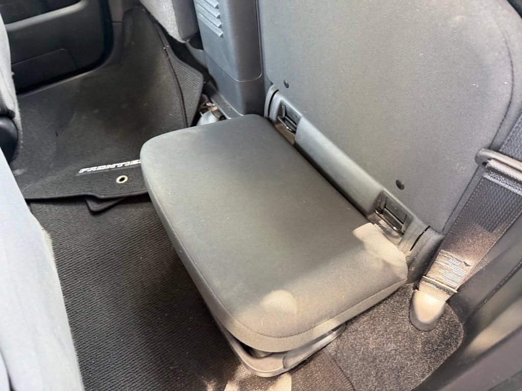 Used 2022 Nissan Frontier SV RWD image 10