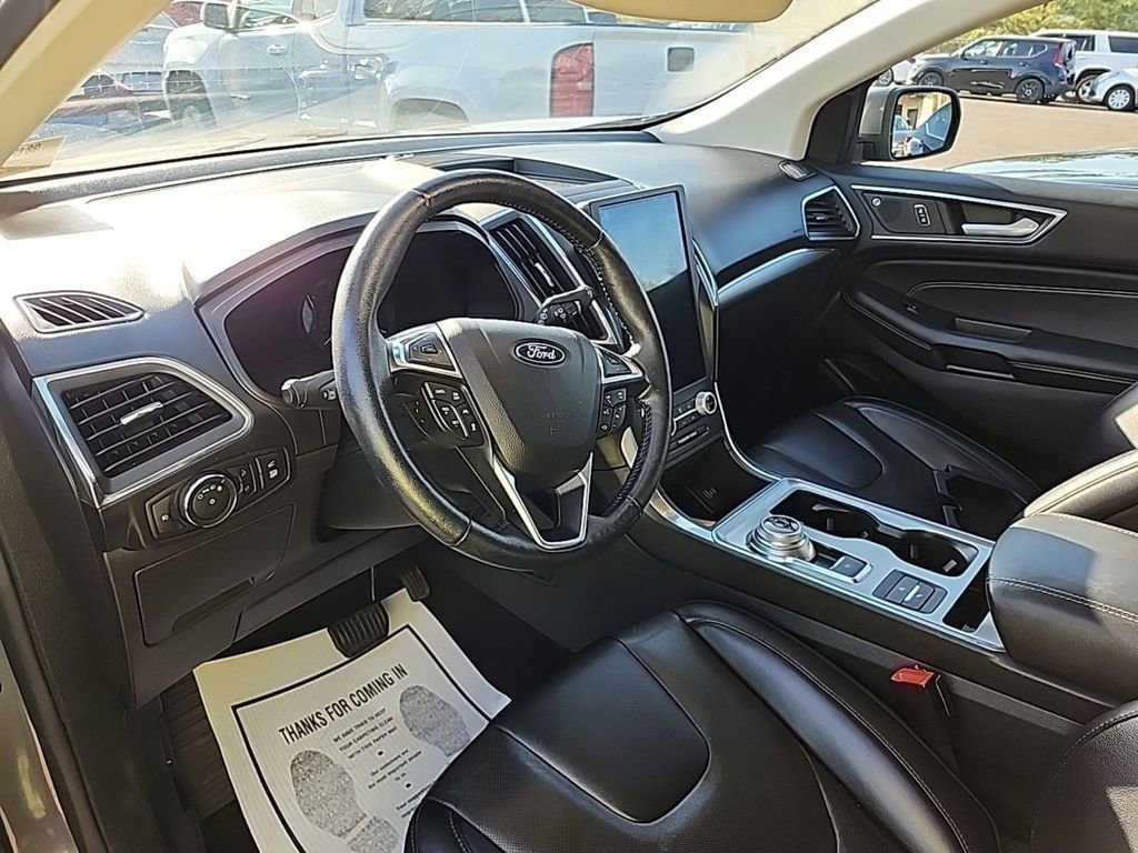 Certified 2022 Ford Edge Titanium w/ Equipment Group 301A AWD/4WD image 3