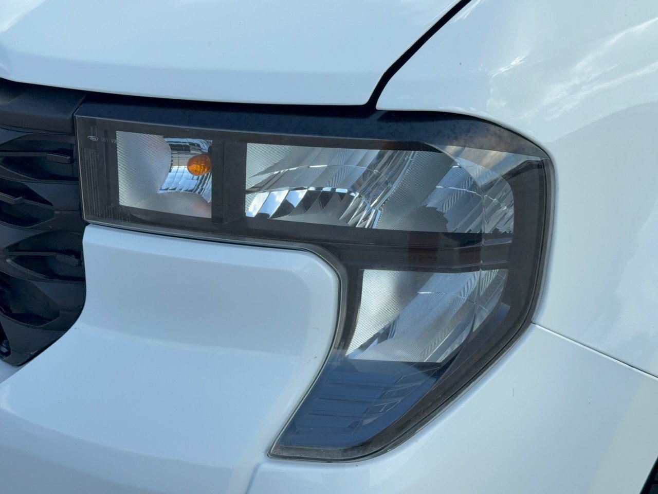 Certified 2025 Ford Maverick XL FWD image 12