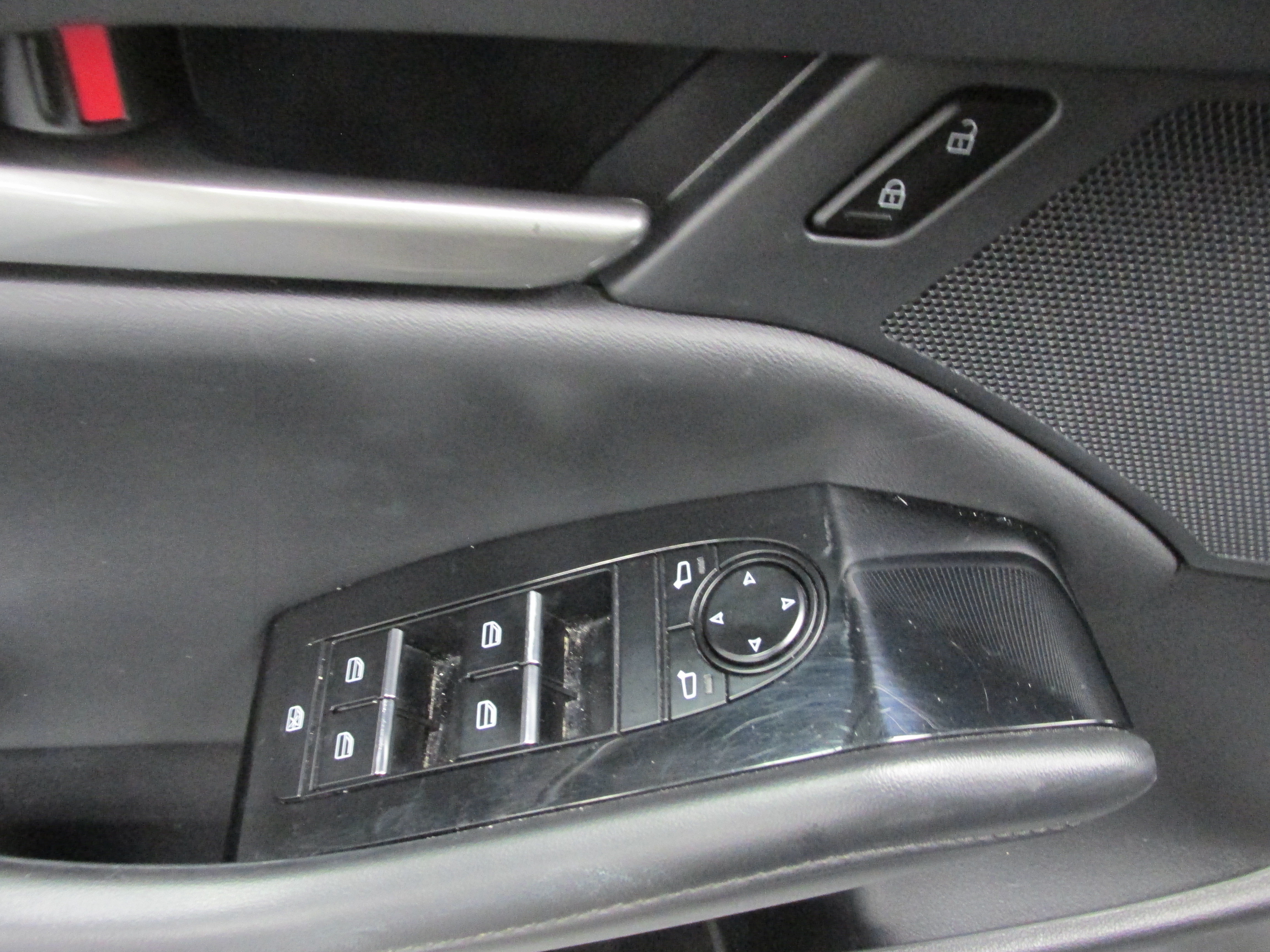 Used 2024 MAZDA MAZDA3 s FWD image 27