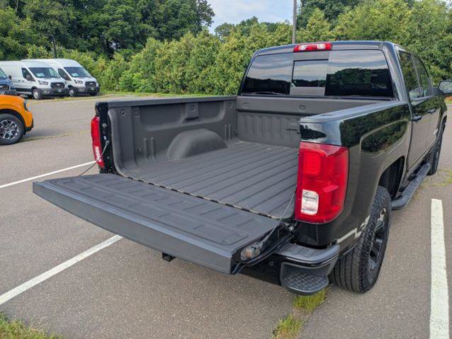 Used 2018 Chevrolet Silverado 1500 LTZ Z71 w/ Midnight Edition AWD/4WD image 32