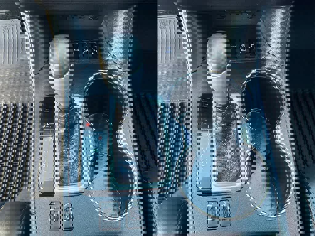 Used 2019 Toyota Highlander XLE w/ Carpet Mat Package (TMS) image 33