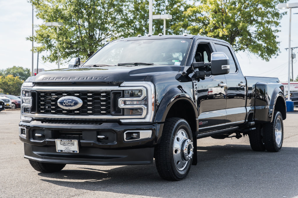 Certified 2024 Ford F450 Platinum w/ FX4 Off-Road Package AWD/4WD image 3