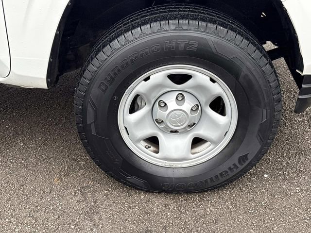 Used 2017 Toyota Tacoma SR w/ Tow Package AWD/4WD image 9