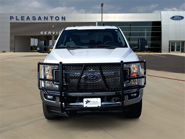 Certified 2017 Ford F250 XLT w/ XLT Value Package image 8