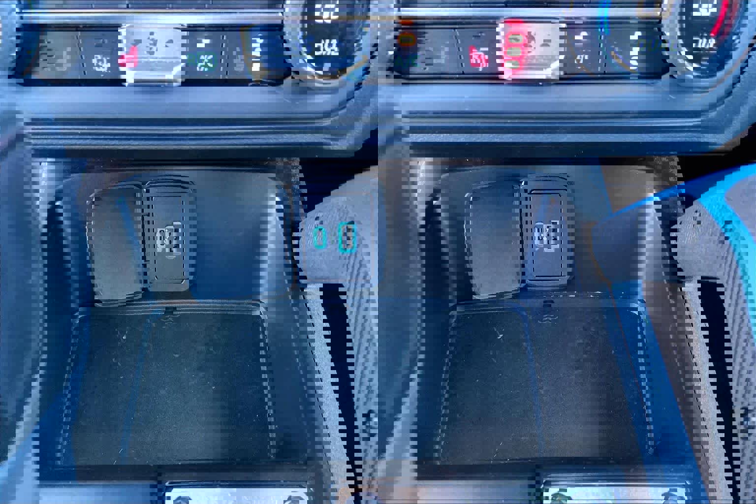 Certified 2024 Ford Bronco Black Diamond image 31