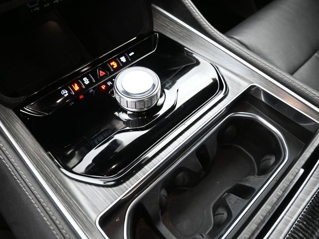 Used 2024 Jeep Wagoneer Series II image 29