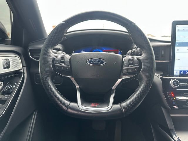 Certified 2022 Ford Explorer ST w/ Equipment Group 401A image 15