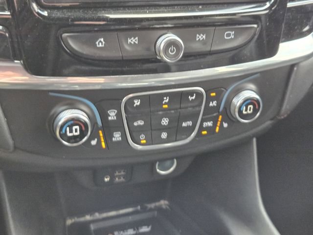 Used 2023 Chevrolet Traverse RS FWD image 21