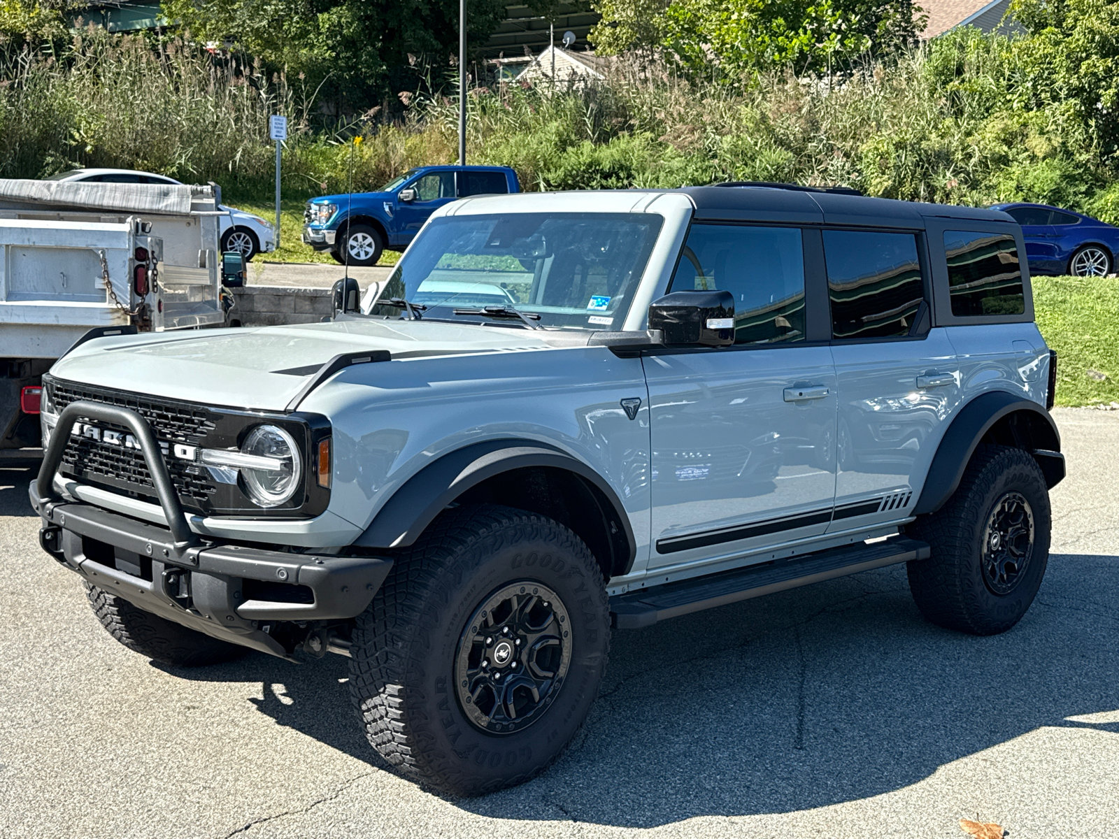 Certified 2021 Ford Bronco First Edition AWD/4WD image 3