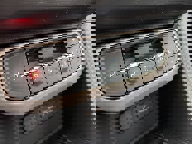 Used 2023 GMC Acadia Denali w/ Denali Technology Package image 18