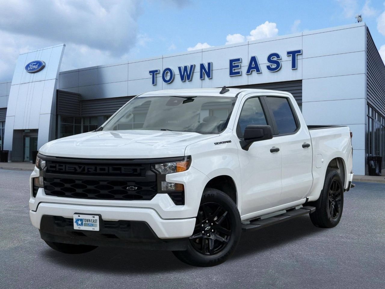Used 2024 Chevrolet Silverado 1500 Custom w/ LPO, Dark Essentials Package