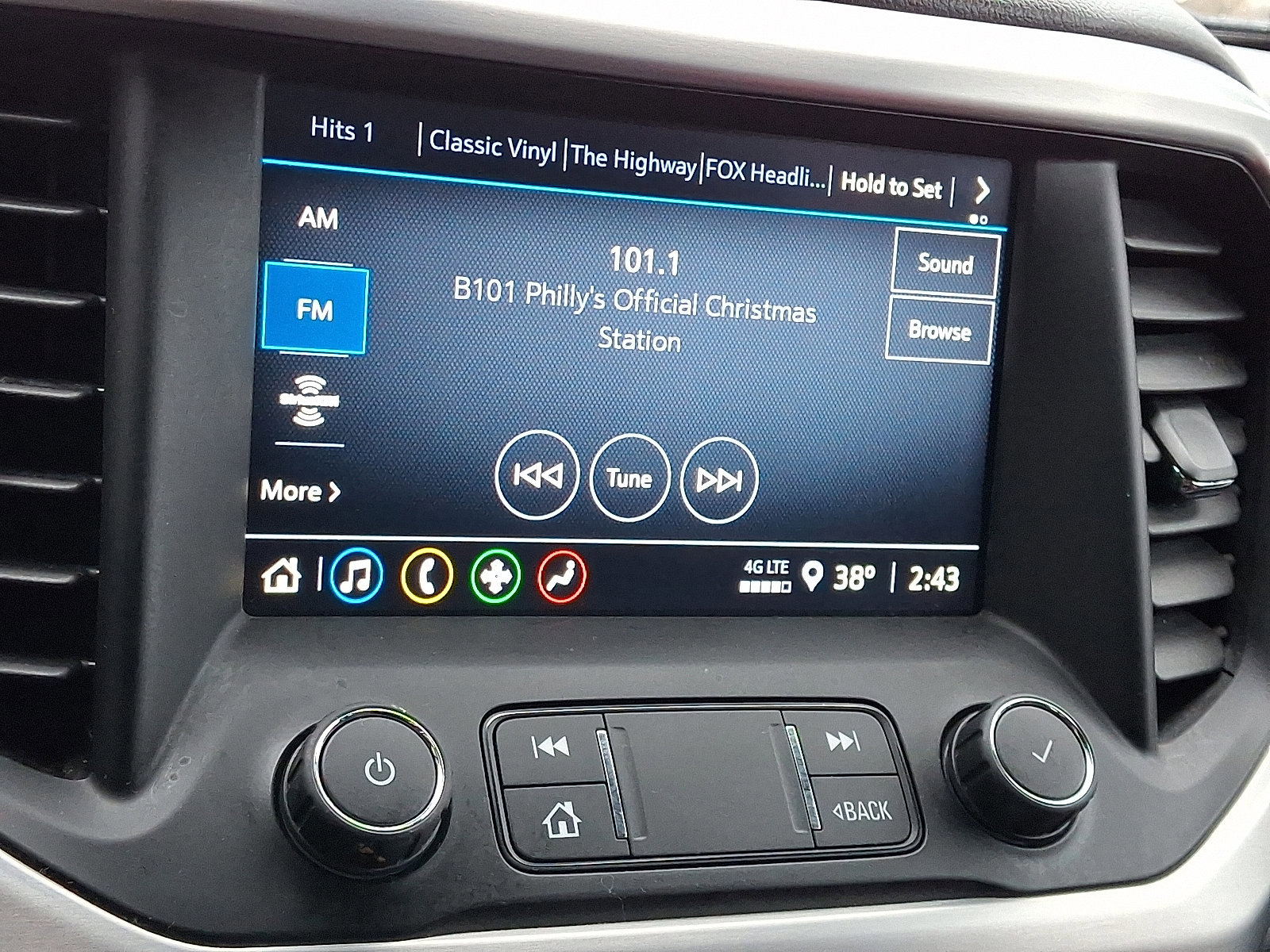 Used 2021 GMC Acadia SLE image 20