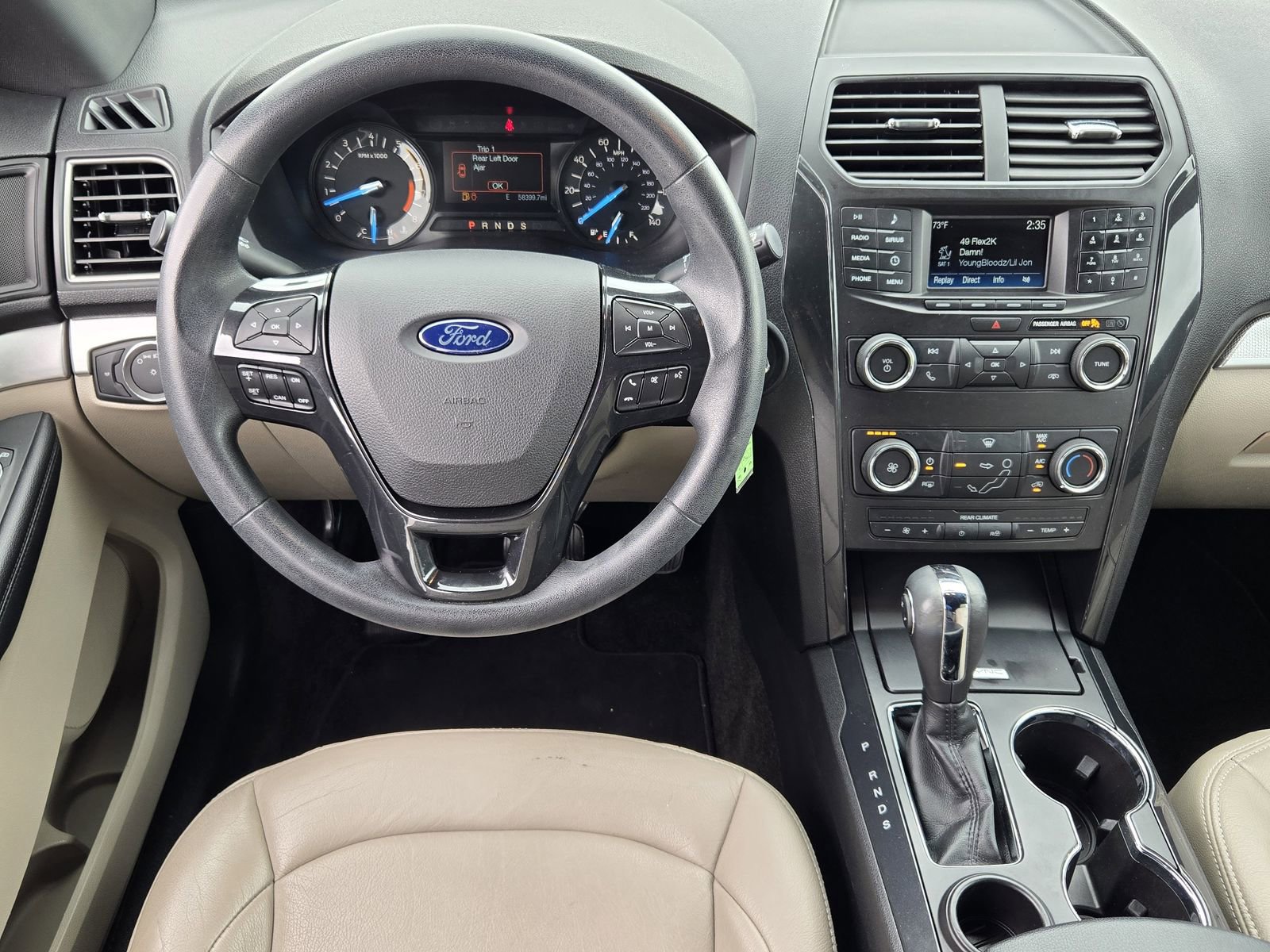 Certified 2018 Ford Explorer FWD image 25