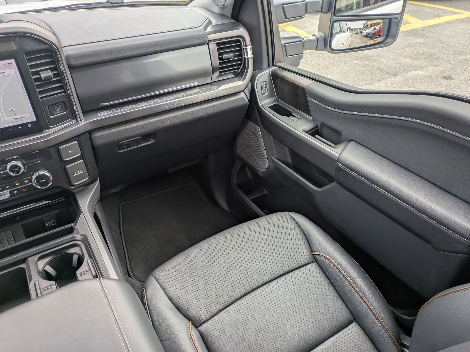 Certified 2026 Ford F250 Lariat w/ Black Appearance Package image 17