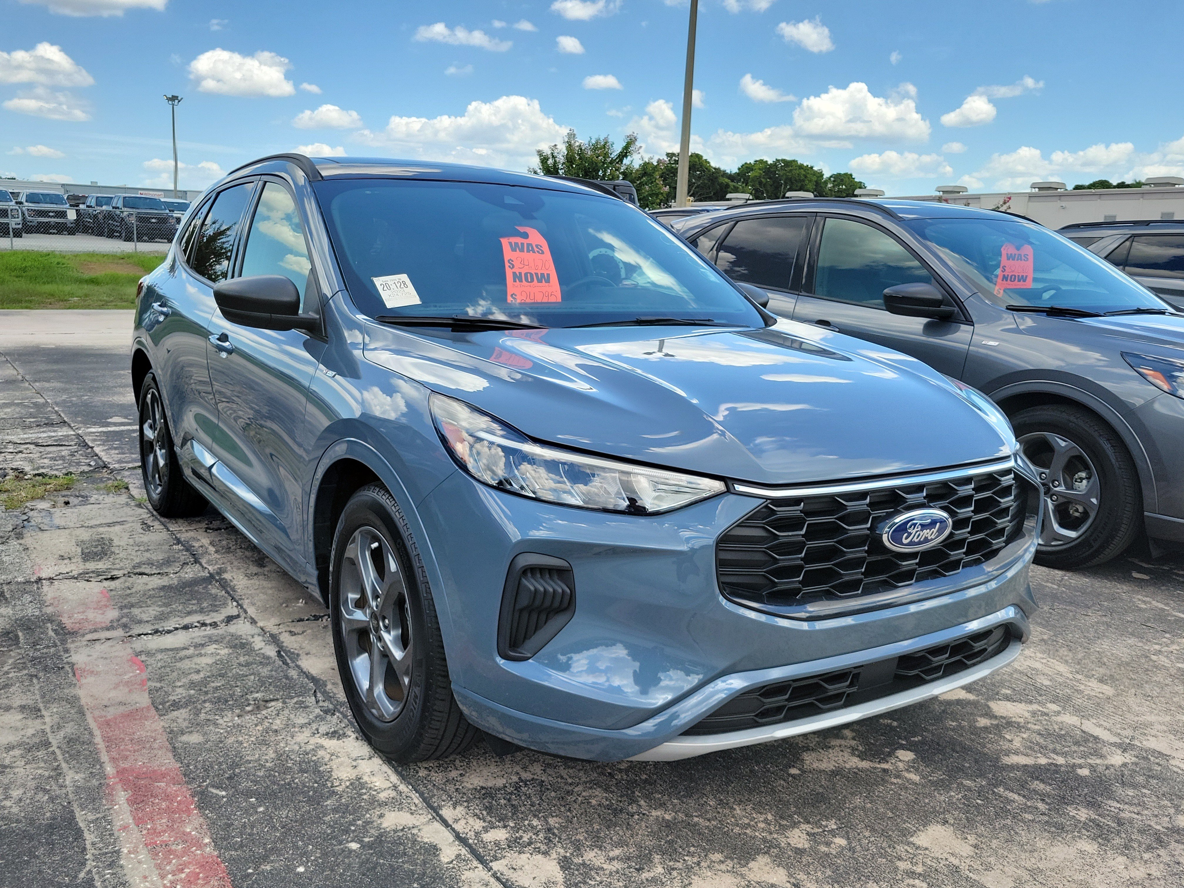 Certified 2023 Ford Escape ST-Line w/ Tech Pack #1 FWD image 6
