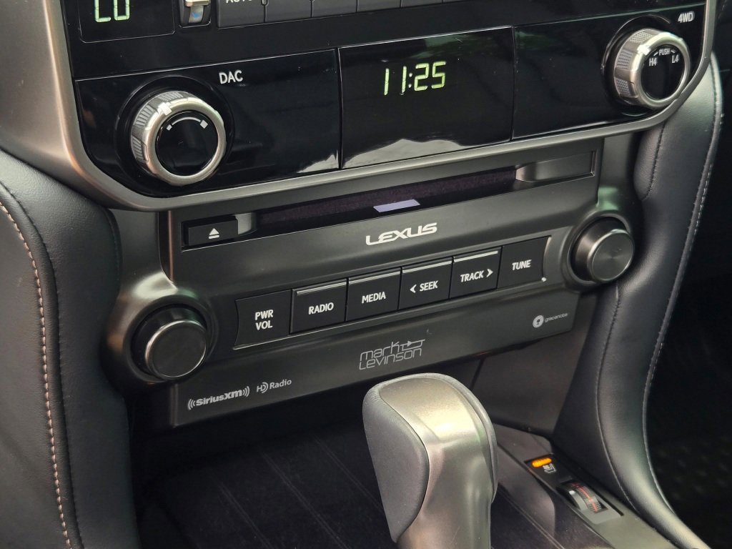 Used 2023 Lexus GX 460 Premium image 32