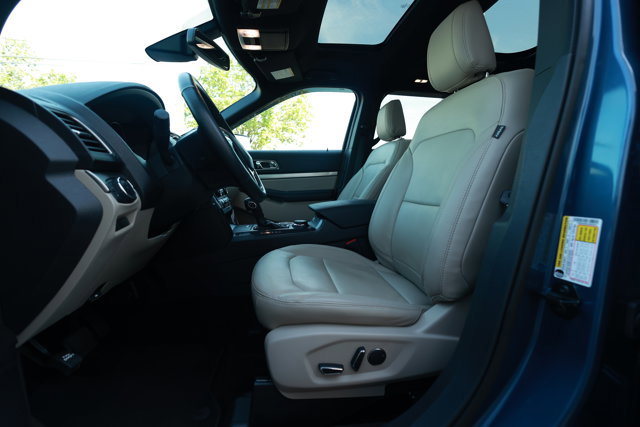 Certified 2018 Ford Explorer XLT w/ Equipment Group 202A AWD/4WD image 14