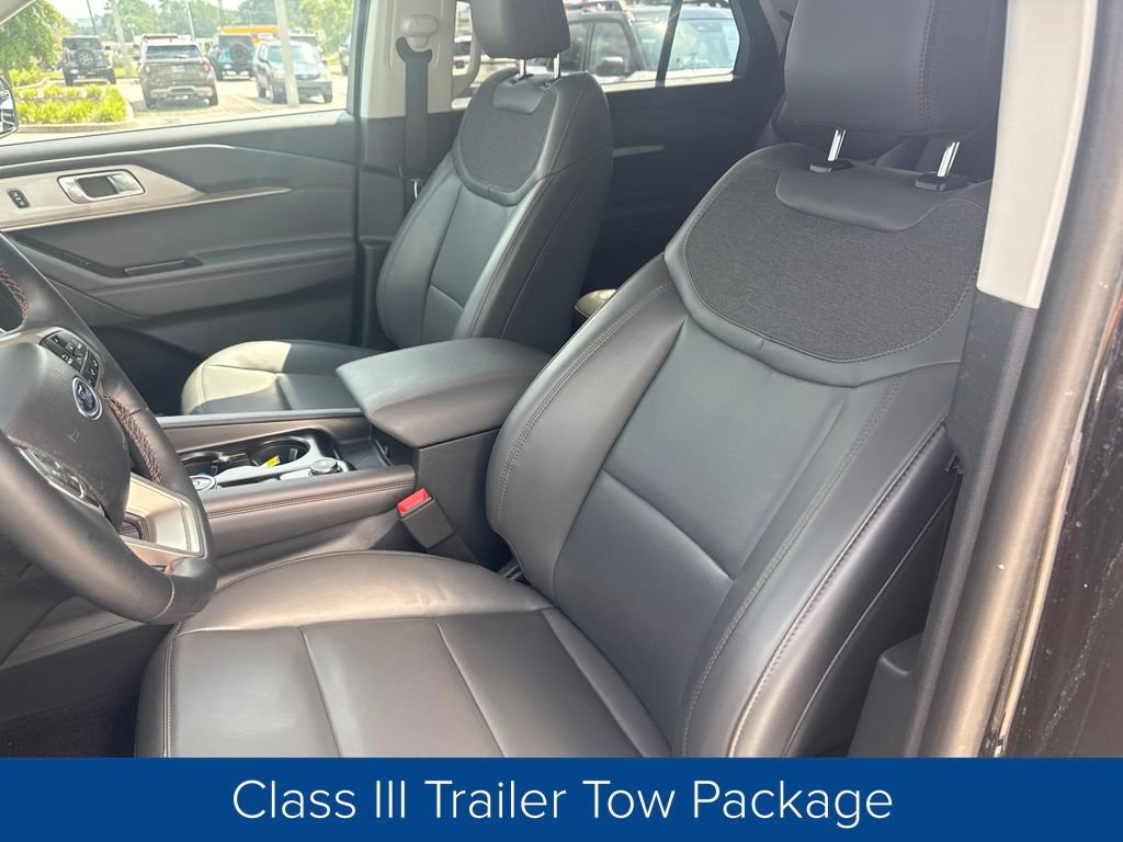 Certified 2026 Ford Explorer Active w/ Active Comfort Package RWD image 9