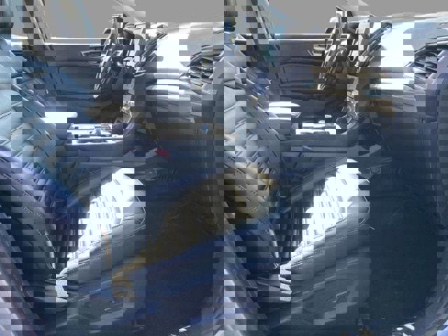 Certified 2024 Ford Edge SEL image 11