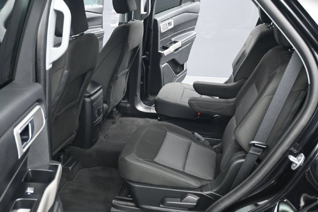 Certified 2023 Ford Explorer XLT AWD/4WD image 5